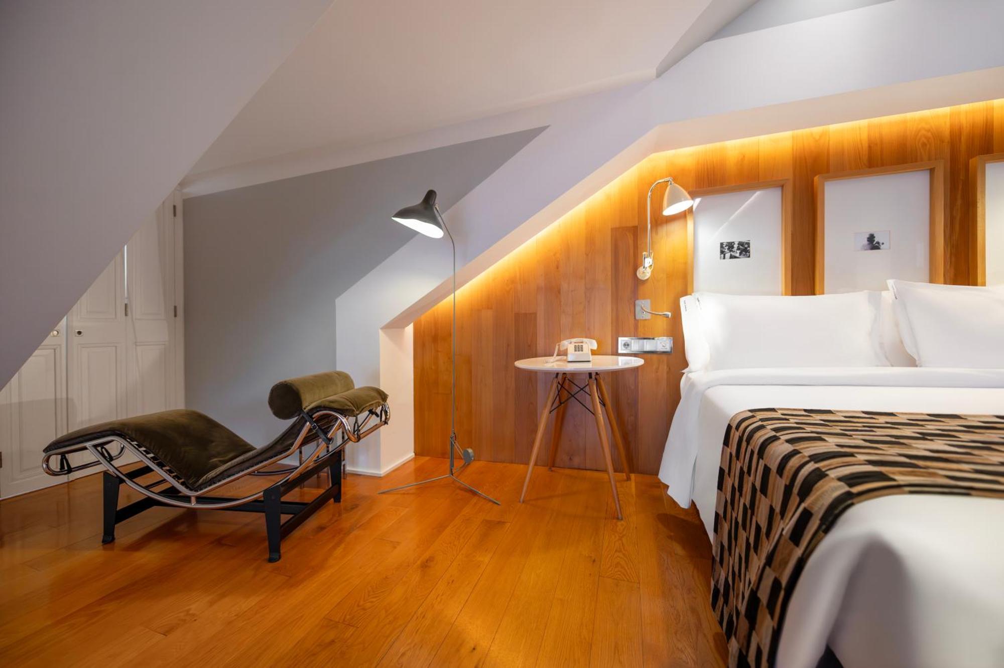 Browns Downtown Hotel 3*